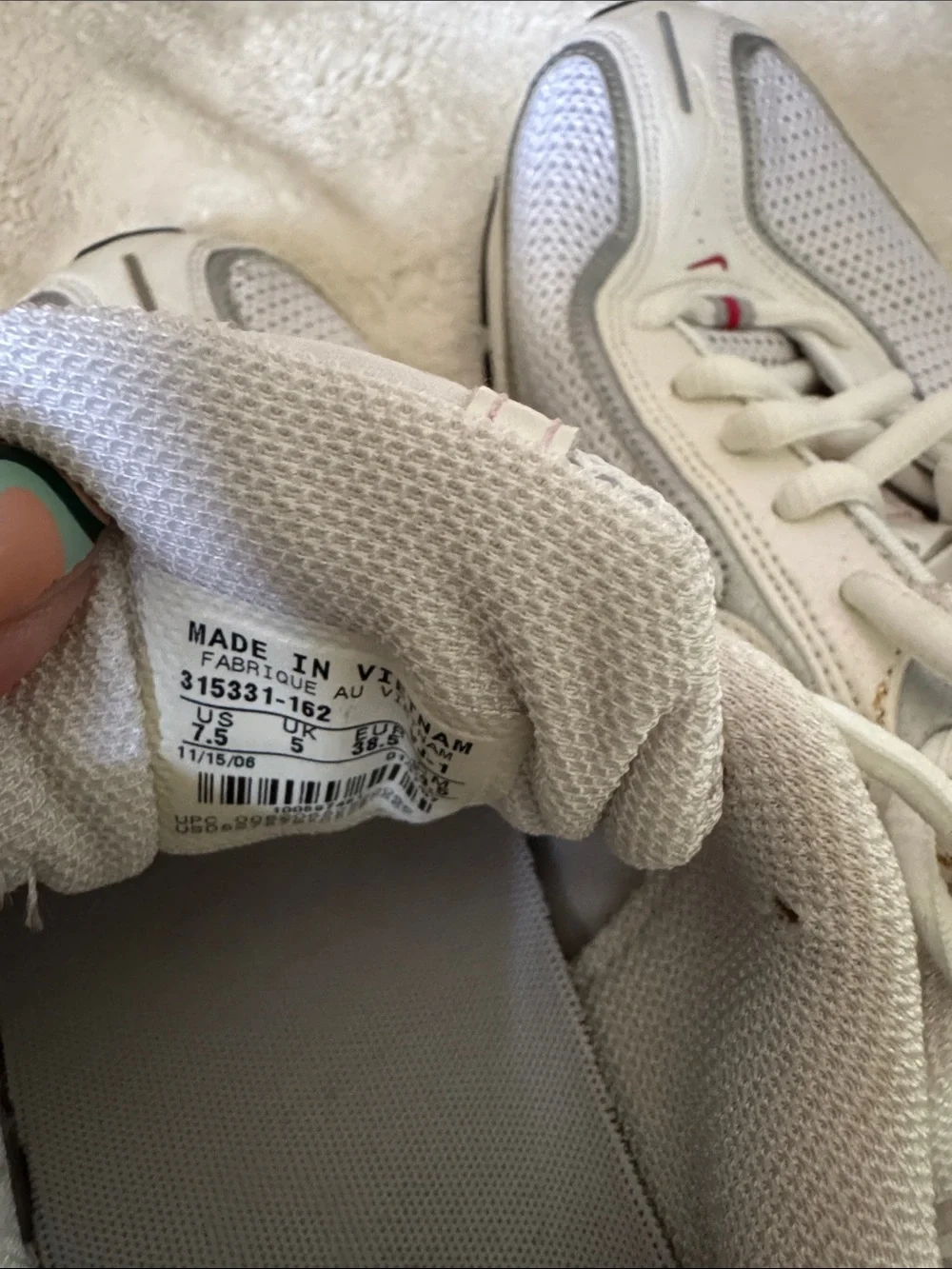 Woman’s nike Shox